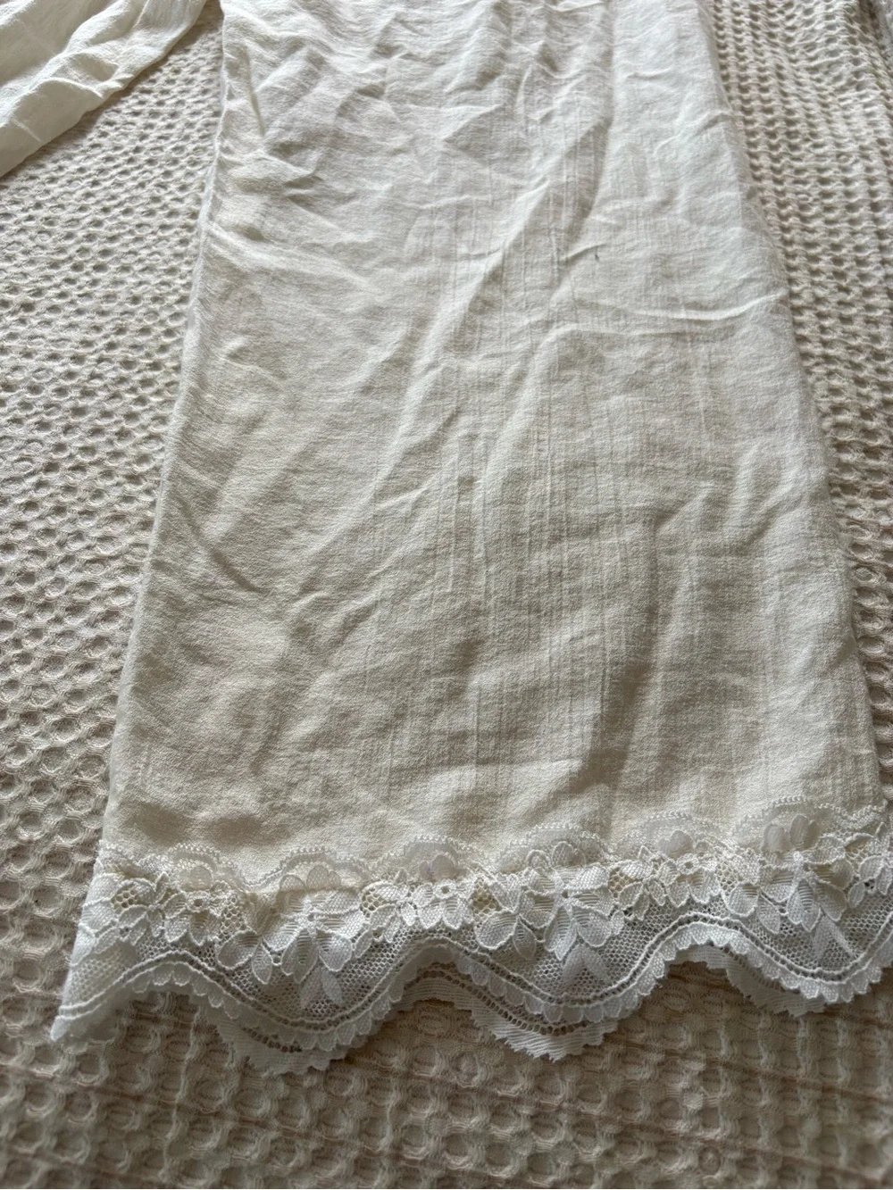 Cream Lace-Trim Gauze Lounge Pants Resort Wear Size Medium Wide Leg - Picture 6 of 7